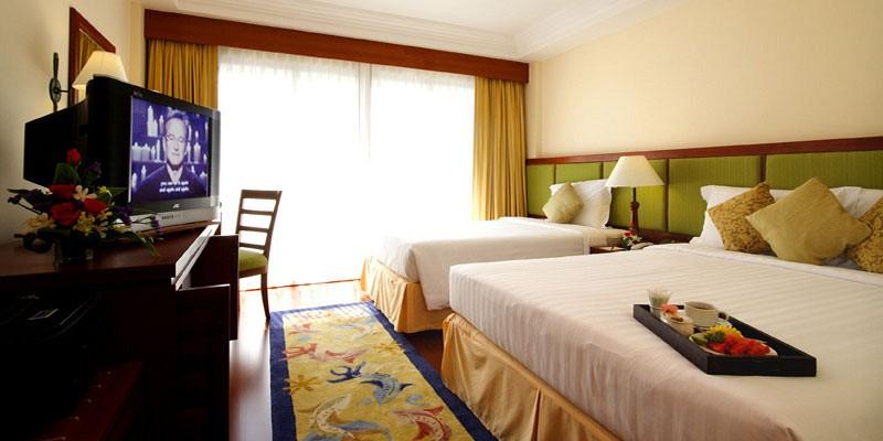 Kalim Resort Patong Экстерьер фото